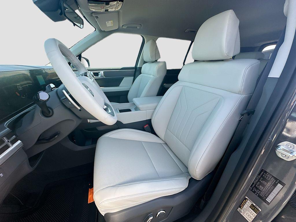 new 2025 Hyundai Santa Fe car, priced at $39,105