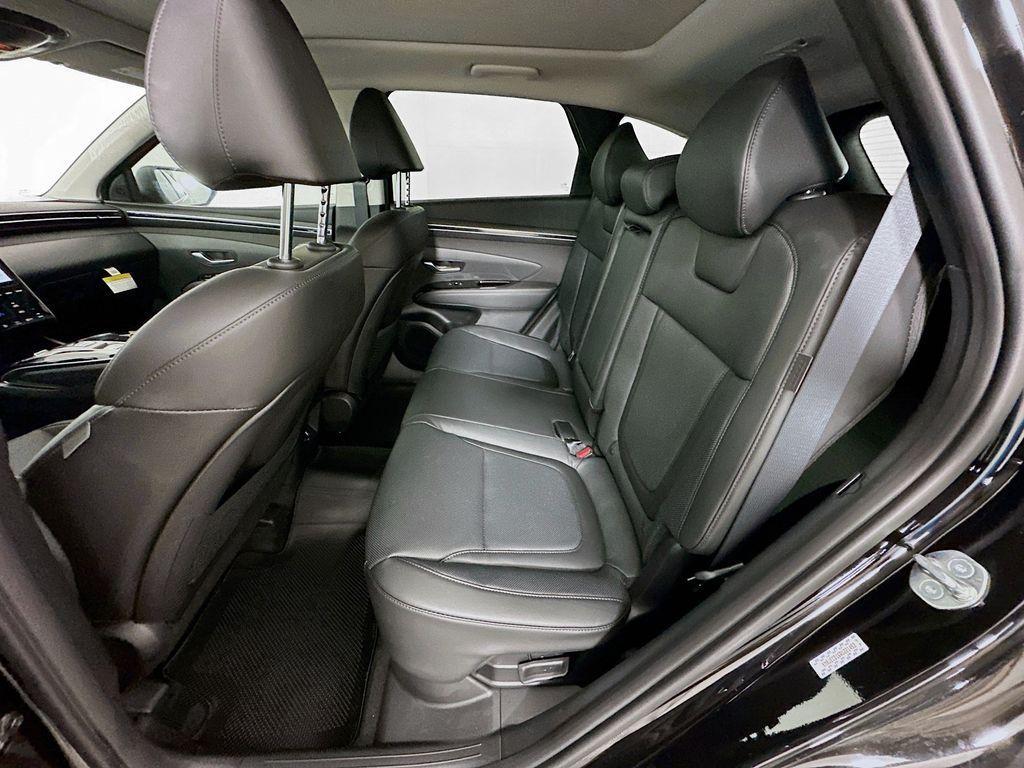 used 2024 Hyundai TUCSON Hybrid car, priced at $37,500