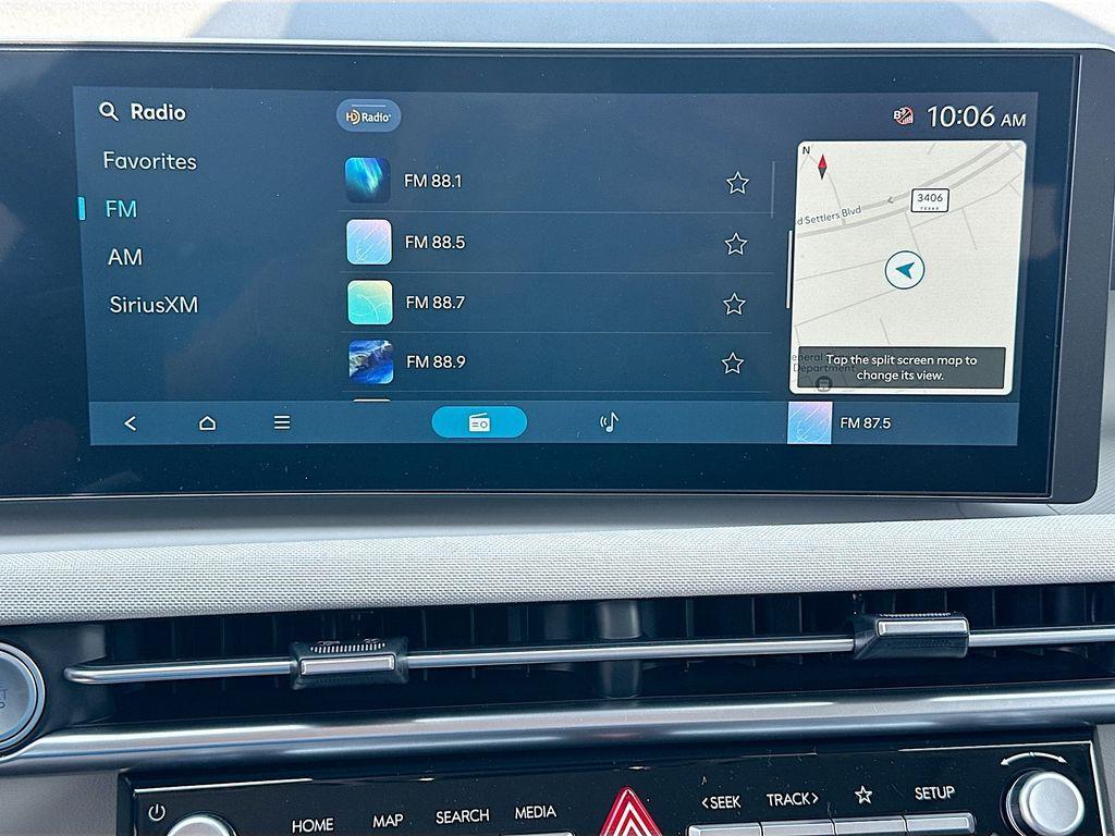 new 2025 Hyundai TUCSON Hybrid car, priced at $43,925