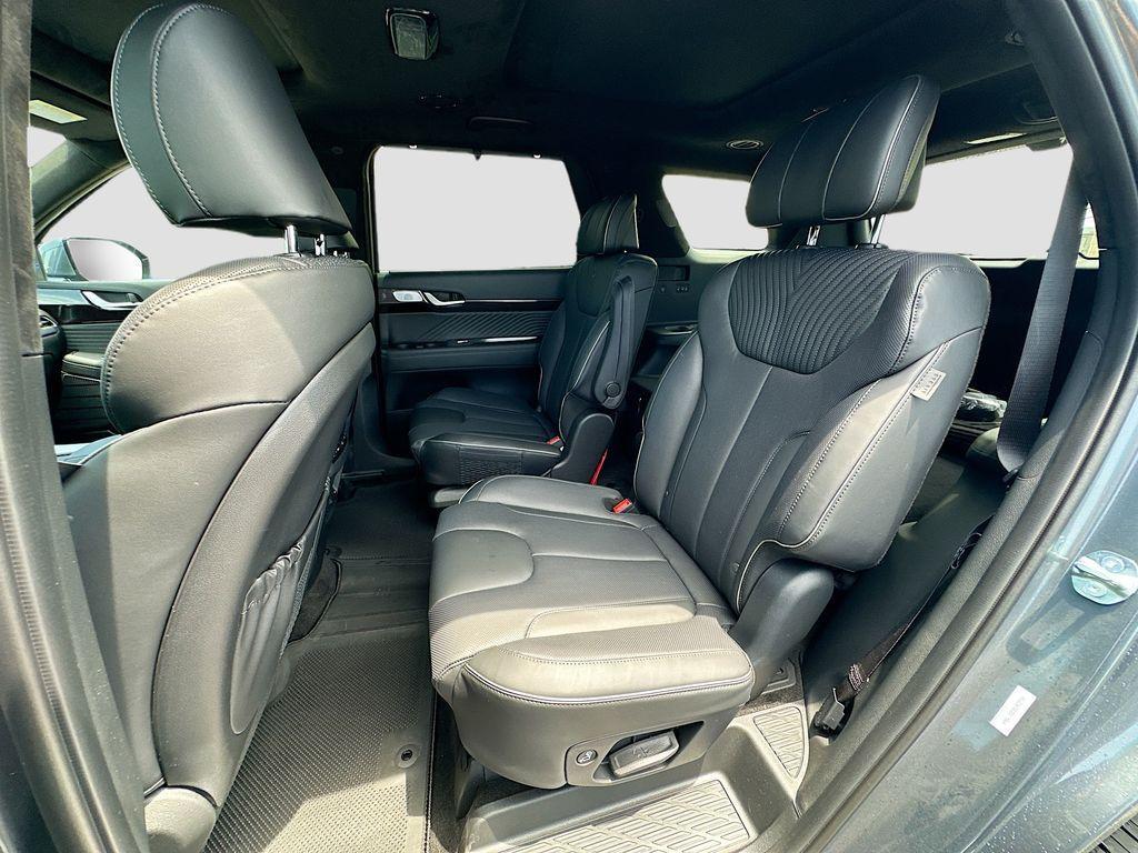 new 2025 Hyundai Palisade car, priced at $53,220