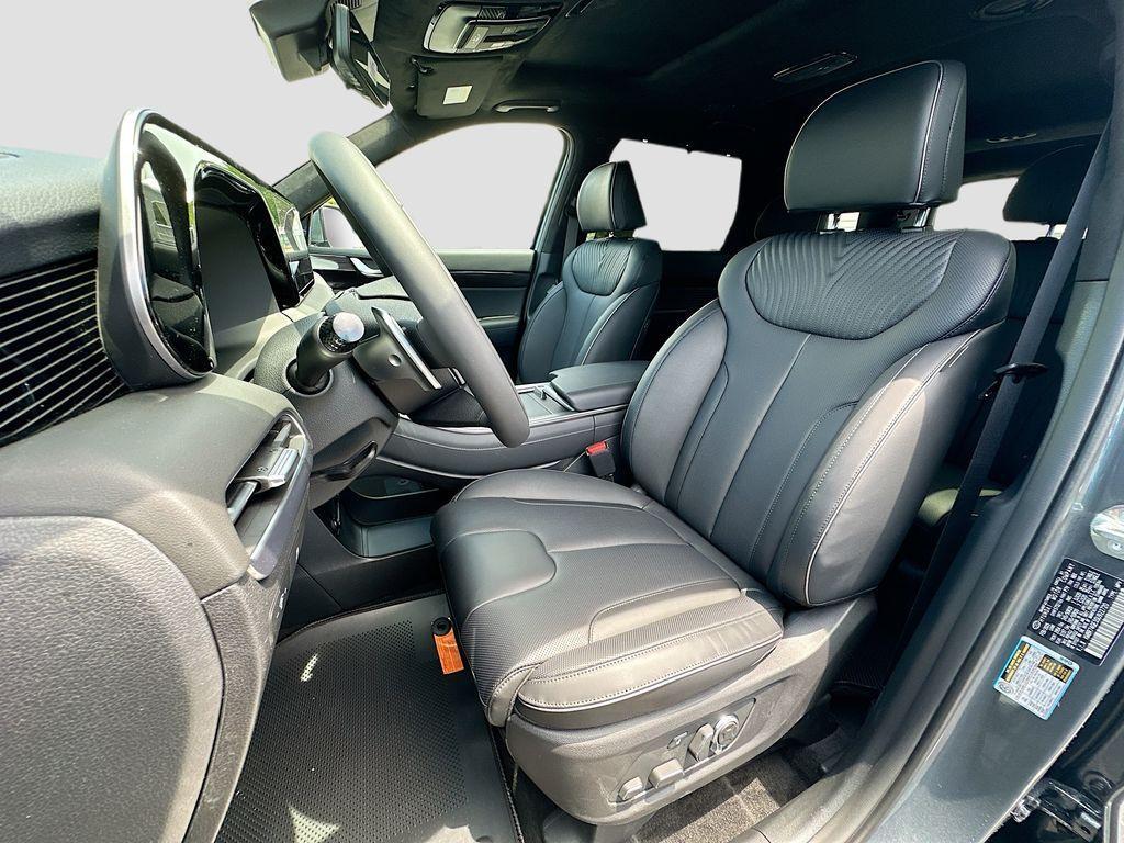 new 2025 Hyundai Palisade car, priced at $53,220