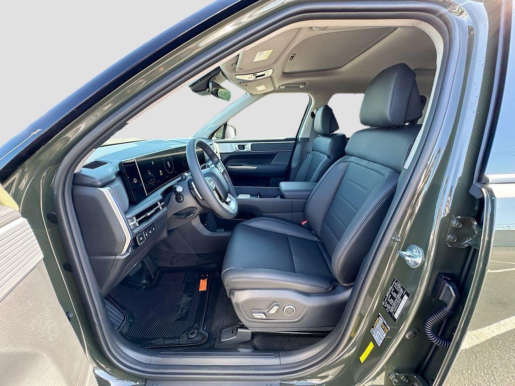 new 2025 Hyundai SANTA FE HEV car, priced at $47,295