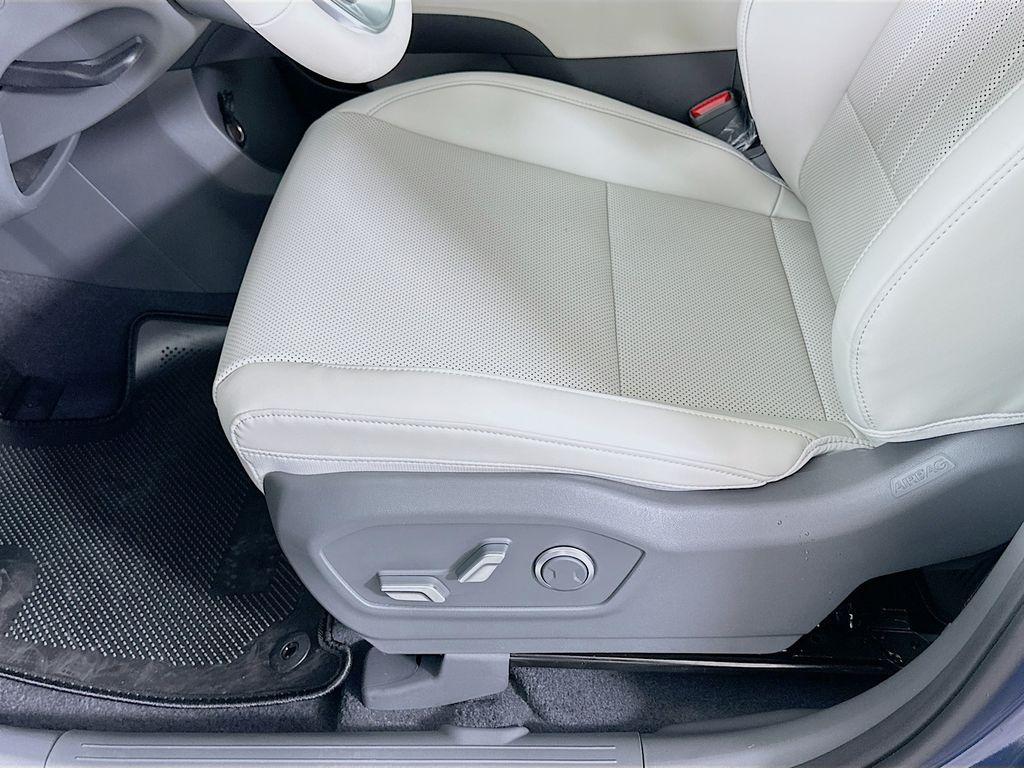 new 2026 Hyundai SANTA FE HEV car, priced at $40,925