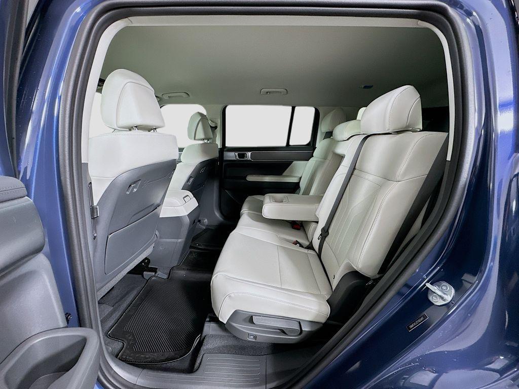 new 2026 Hyundai SANTA FE HEV car, priced at $40,925