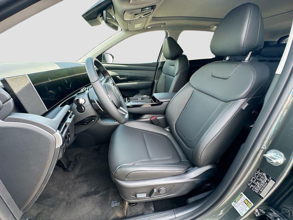 new 2025 Hyundai TUCSON Hybrid car, priced at $38,475
