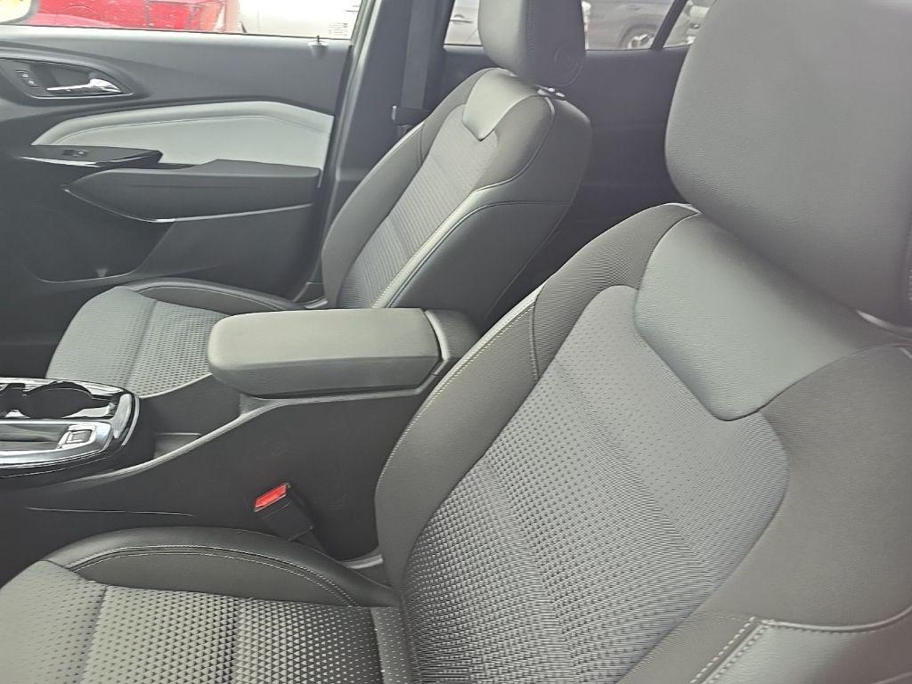 used 2024 Chevrolet Trax car, priced at $22,276