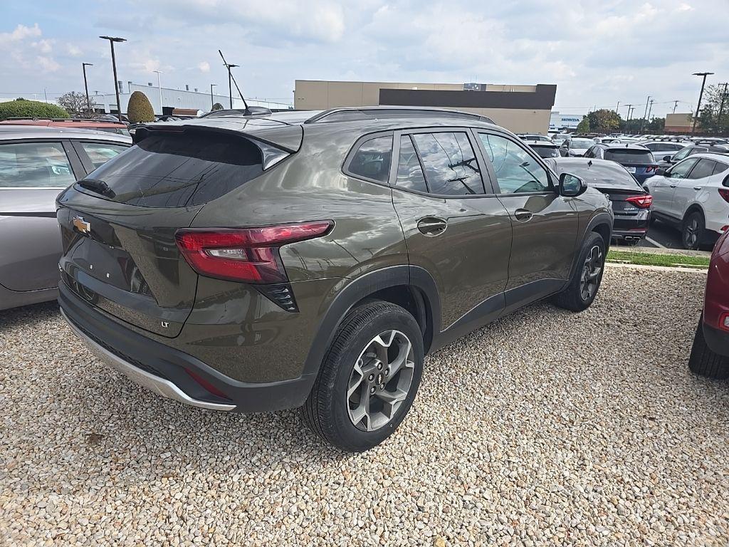used 2024 Chevrolet Trax car, priced at $22,276