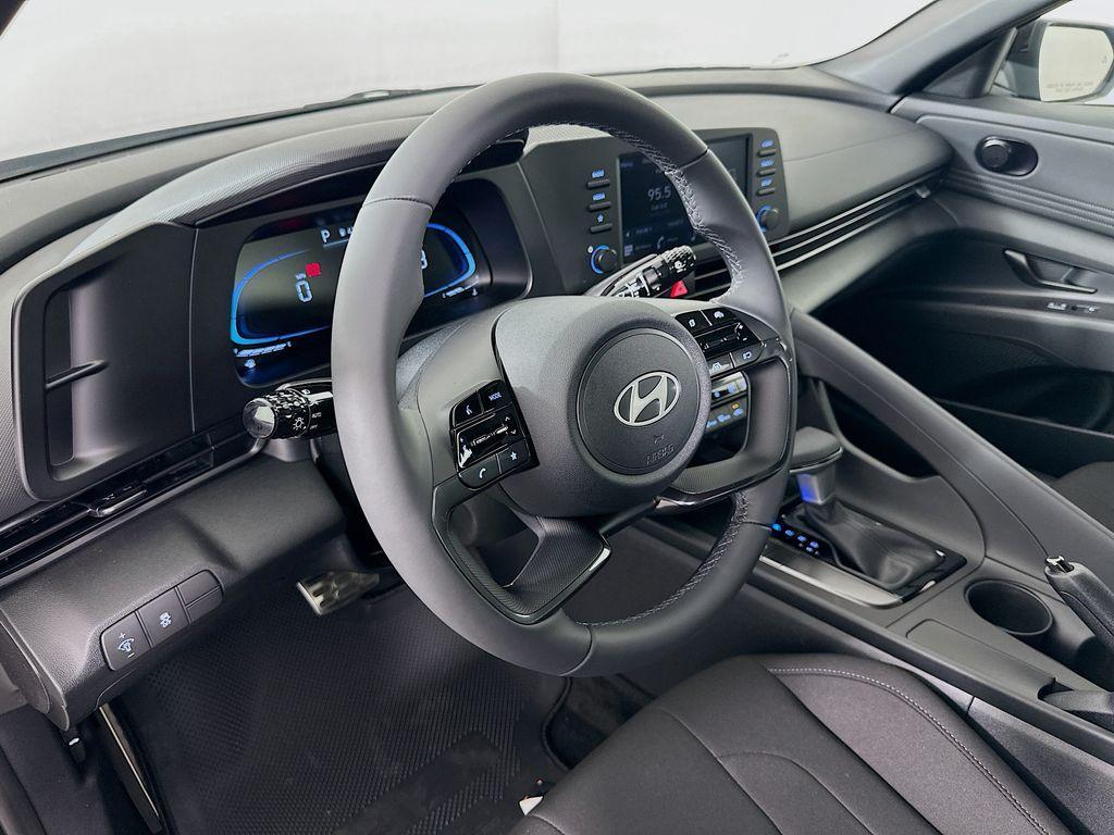 new 2025 Hyundai Elantra car, priced at $24,645