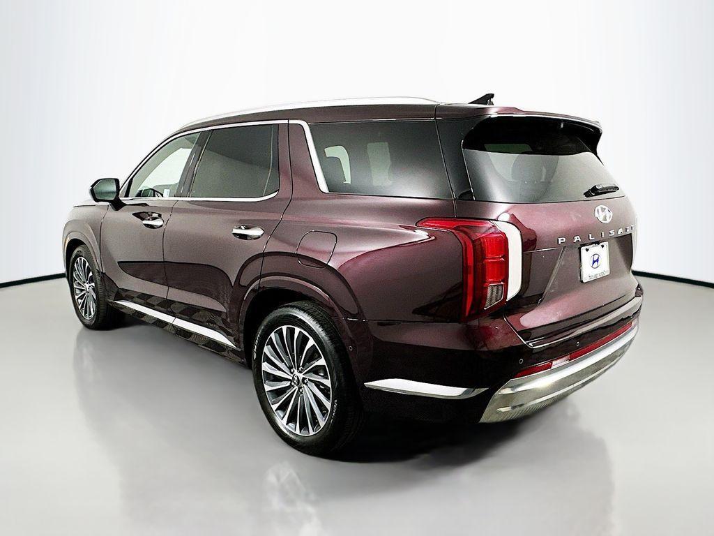 used 2024 Hyundai Palisade car, priced at $42,031