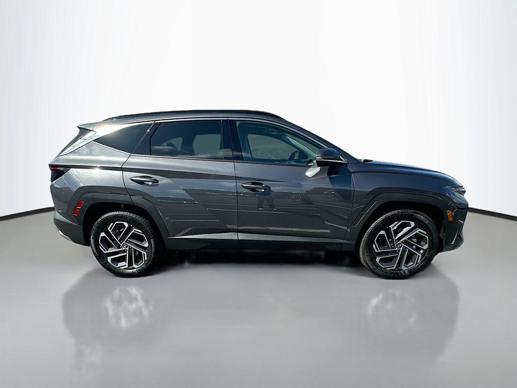 new 2025 Hyundai TUCSON Hybrid car, priced at $42,745