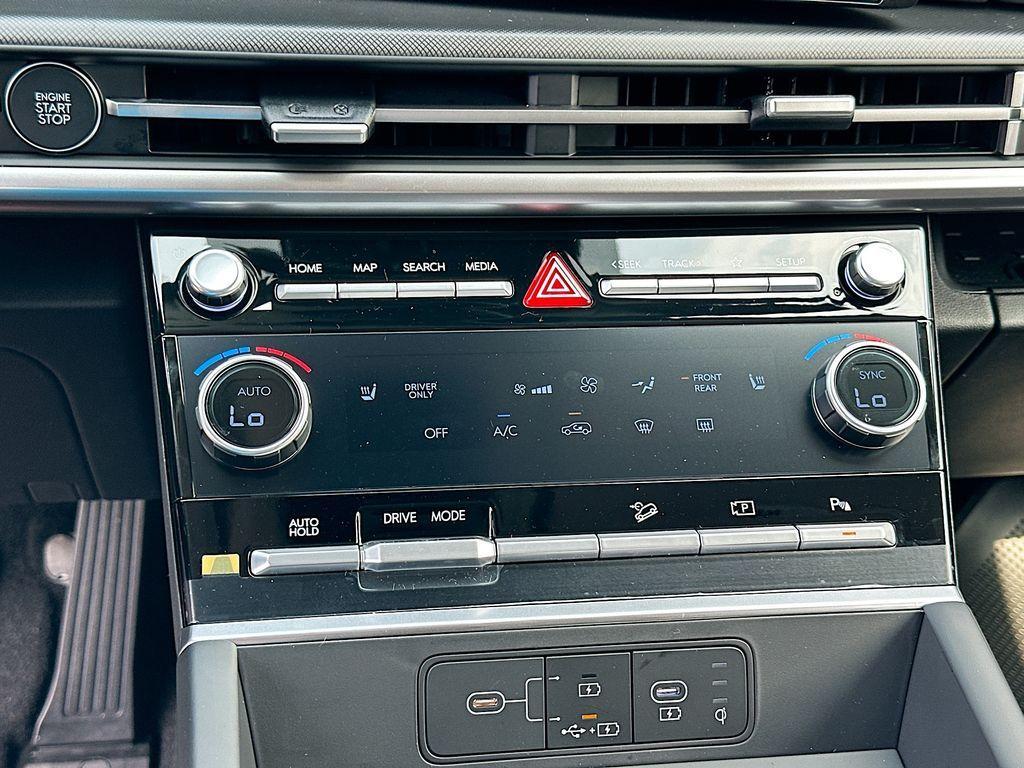 new 2025 Hyundai SANTA FE HEV car, priced at $40,014
