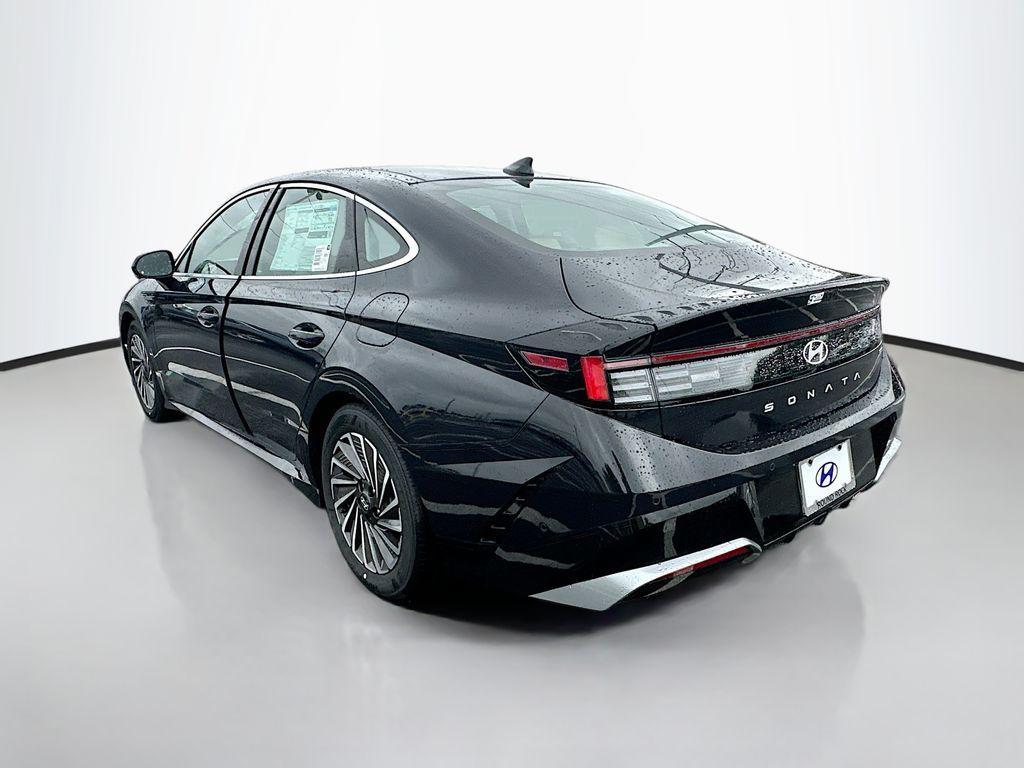 new 2025 Hyundai Sonata Hybrid car, priced at $39,485