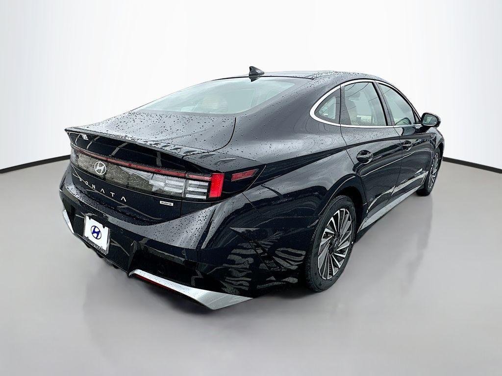 new 2025 Hyundai Sonata Hybrid car, priced at $39,485