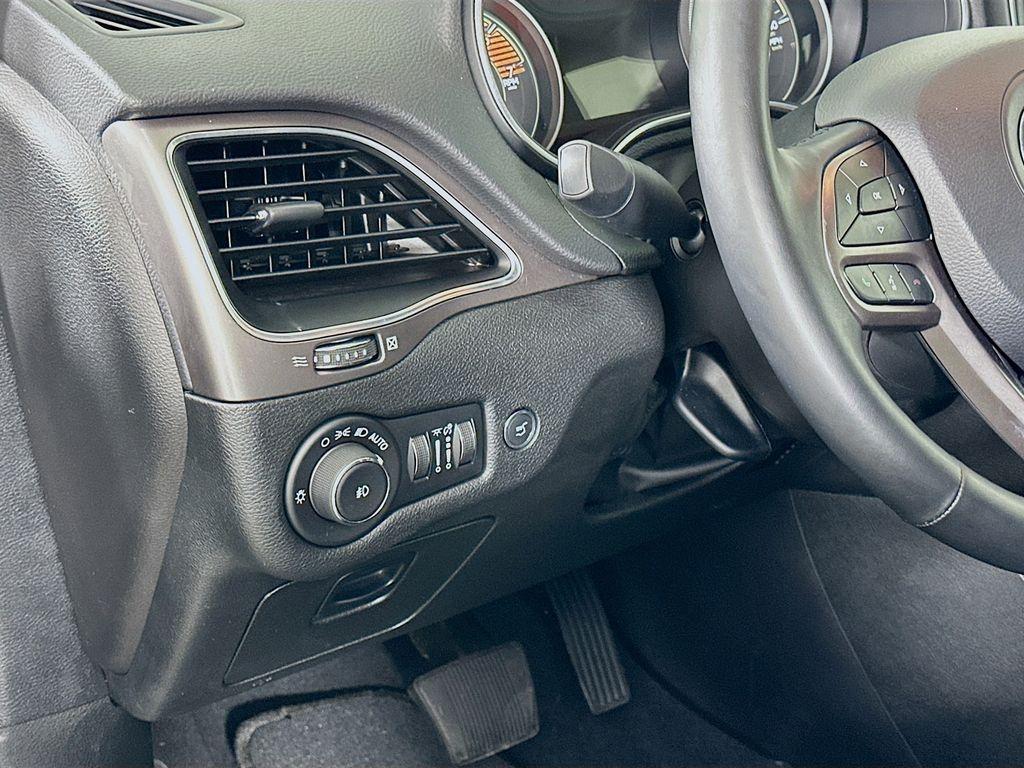 used 2021 Jeep Cherokee car, priced at $17,705