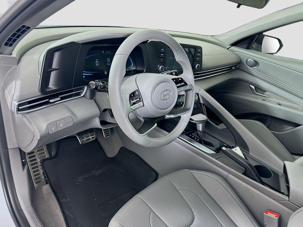 new 2025 Hyundai Elantra car, priced at $25,555