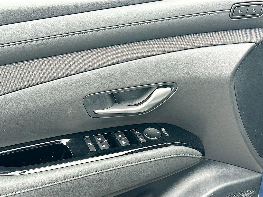 new 2025 Hyundai Tucson car, priced at $40,935