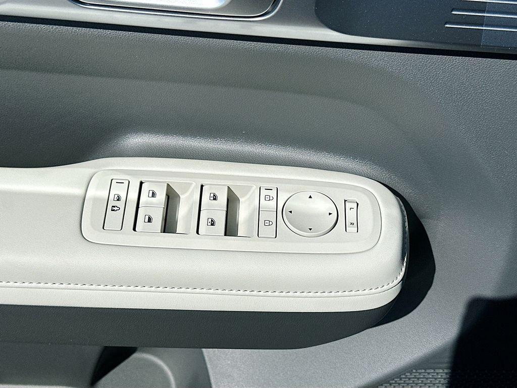 new 2025 Hyundai Santa Fe car, priced at $39,050
