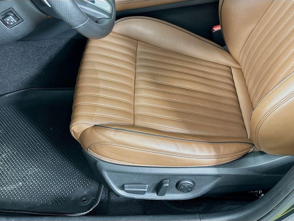 used 2021 Genesis G70 car, priced at $24,500