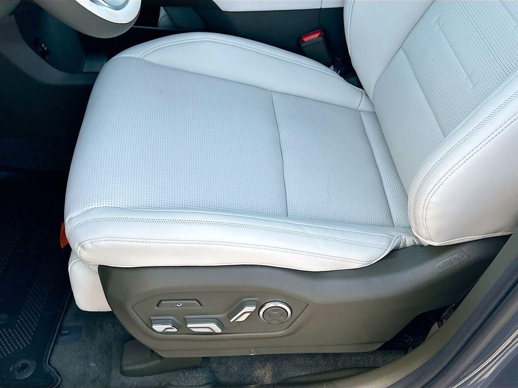 new 2025 Hyundai SANTA FE HEV car, priced at $50,129