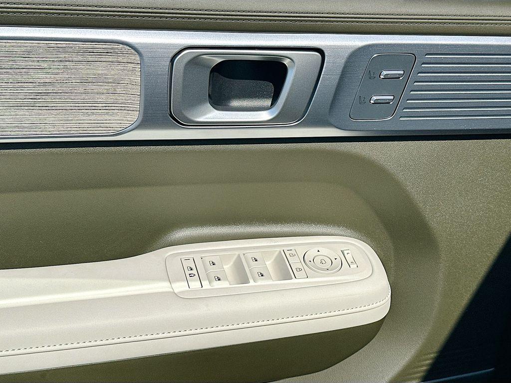 new 2025 Hyundai SANTA FE HEV car, priced at $50,129
