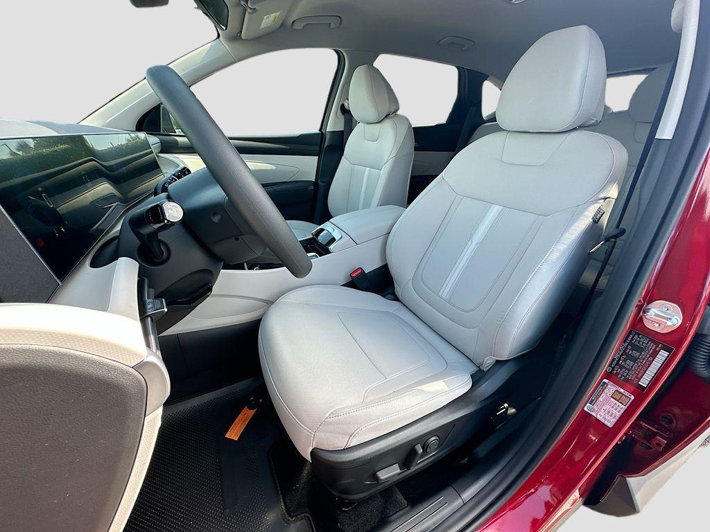 new 2025 Hyundai Tucson car, priced at $33,155
