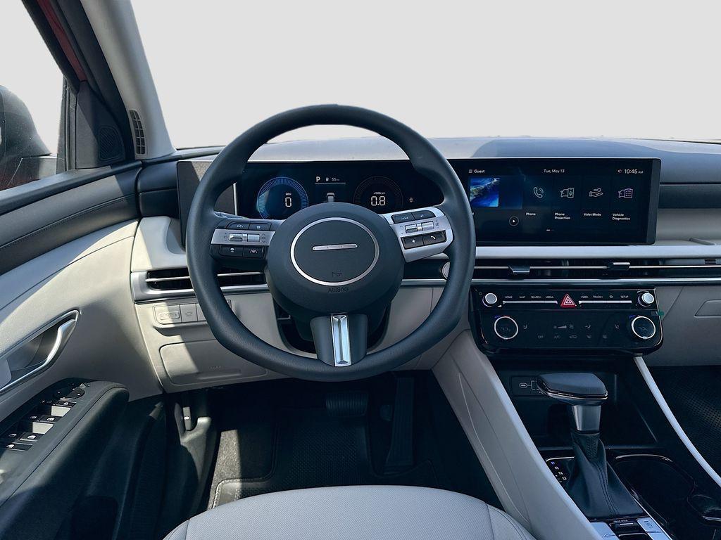 new 2025 Hyundai Tucson car, priced at $33,155