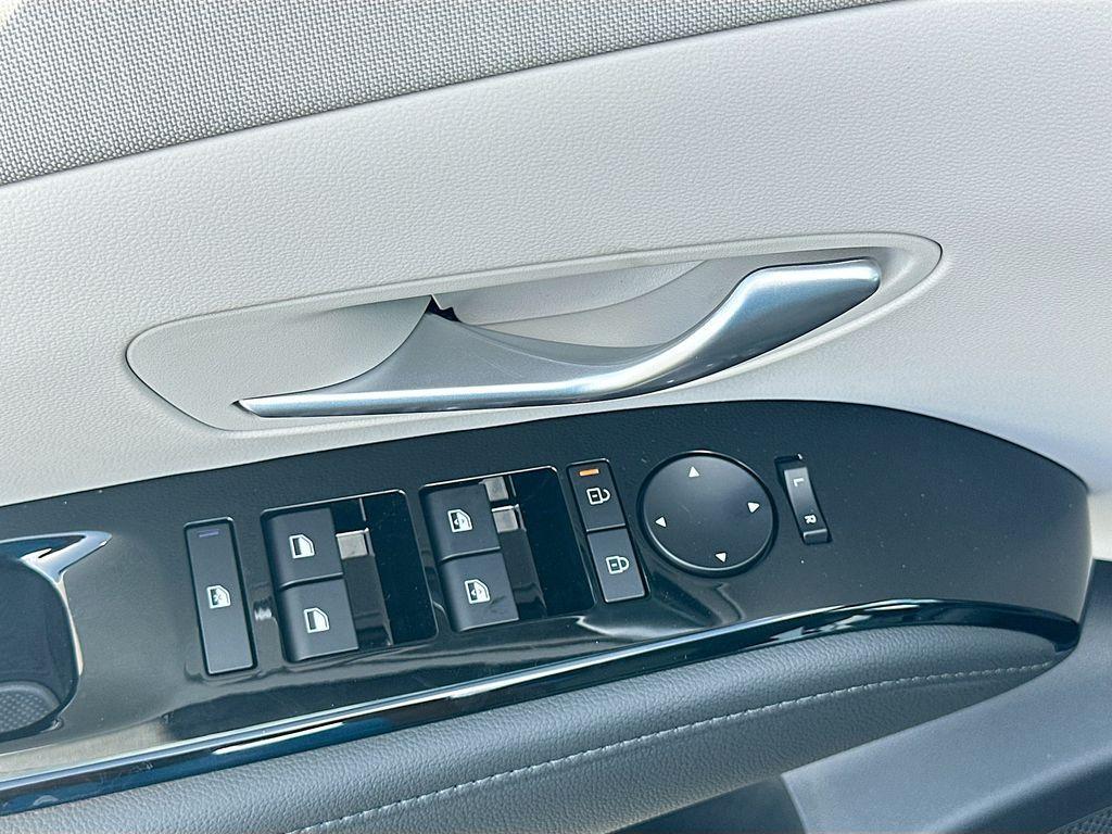 new 2025 Hyundai TUCSON Hybrid car, priced at $43,350