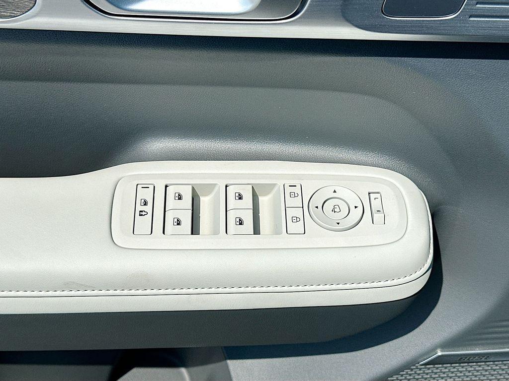 new 2025 Hyundai Santa Fe car, priced at $50,914