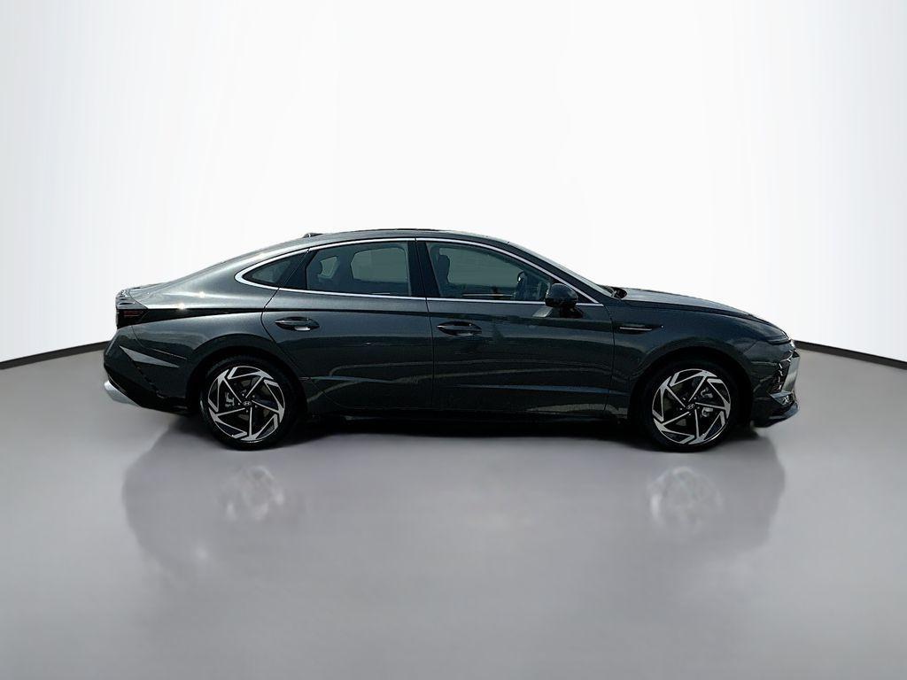 new 2025 Hyundai Sonata car, priced at $32,880