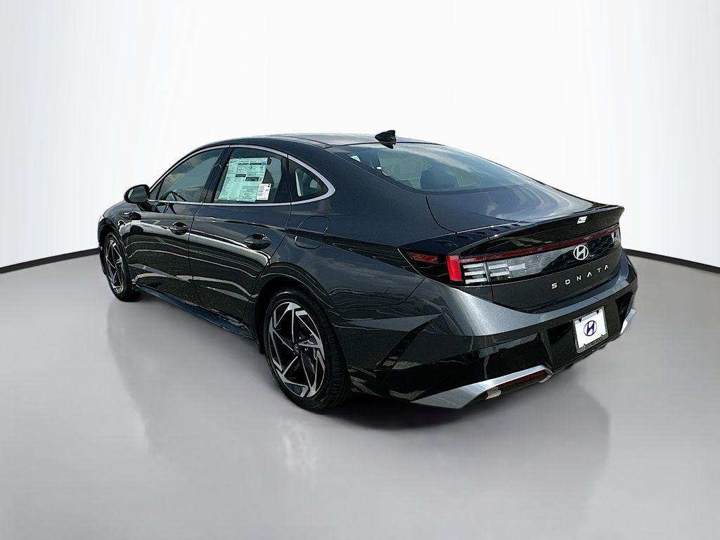 new 2025 Hyundai Sonata car, priced at $32,880