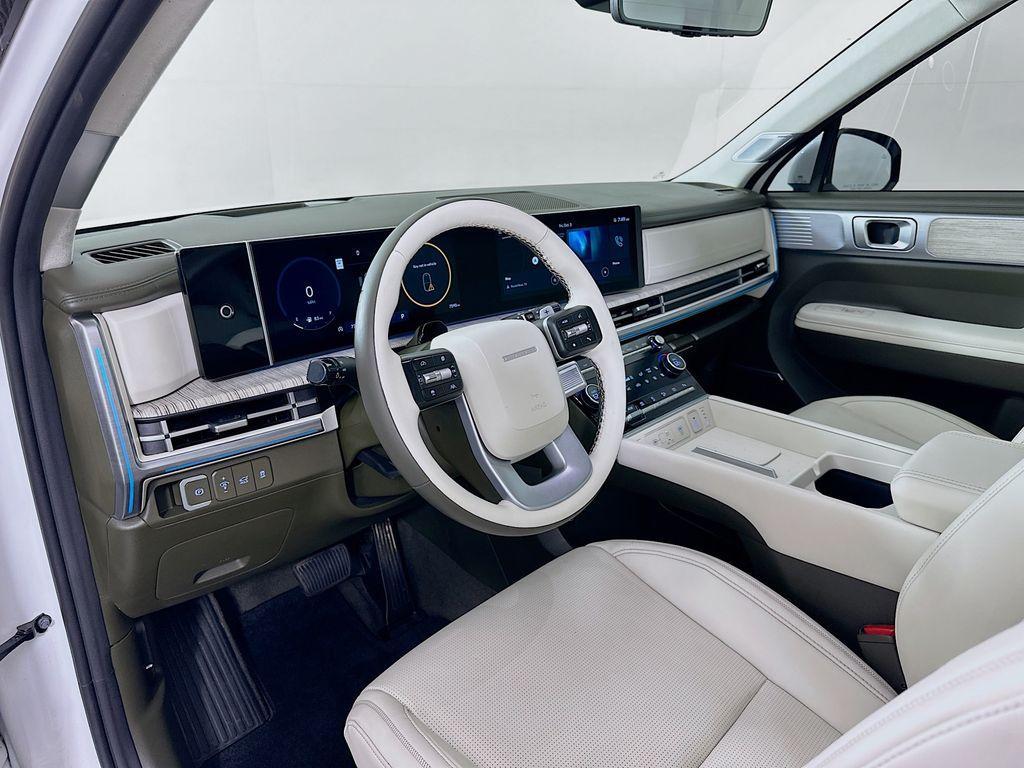 used 2025 Hyundai Santa Fe car, priced at $42,500