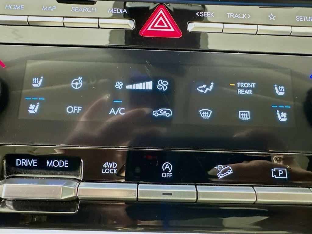 used 2025 Hyundai Santa Fe car, priced at $42,500