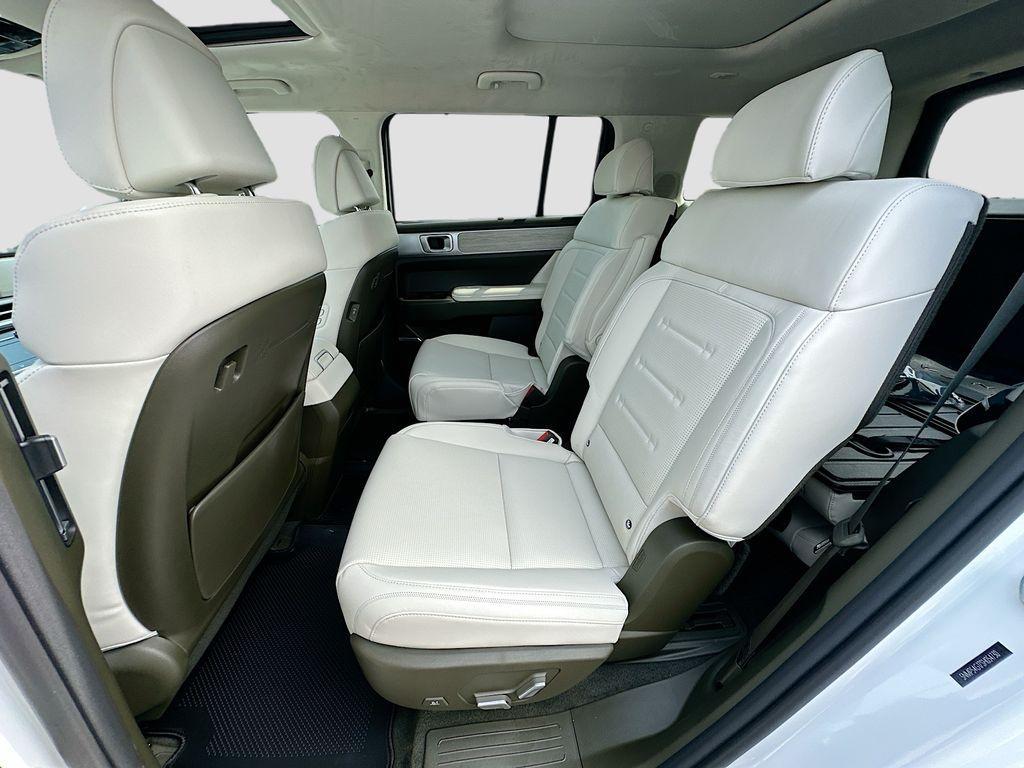 new 2025 Hyundai SANTA FE HEV car, priced at $50,525