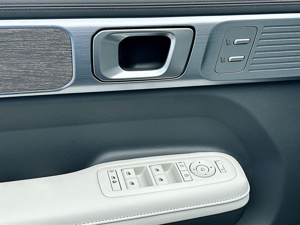 new 2025 Hyundai SANTA FE HEV car, priced at $50,100