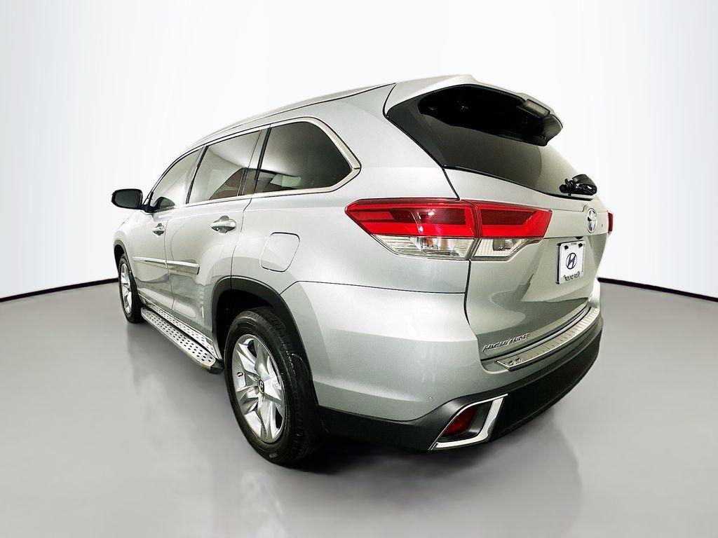 used 2017 Toyota Highlander car, priced at $19,500