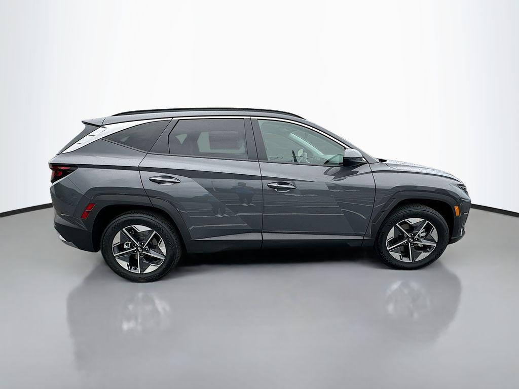 new 2025 Hyundai Tucson car, priced at $32,815