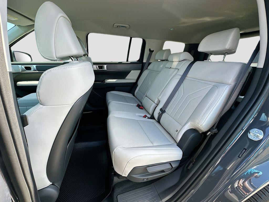 new 2025 Hyundai SANTA FE HEV car, priced at $40,014