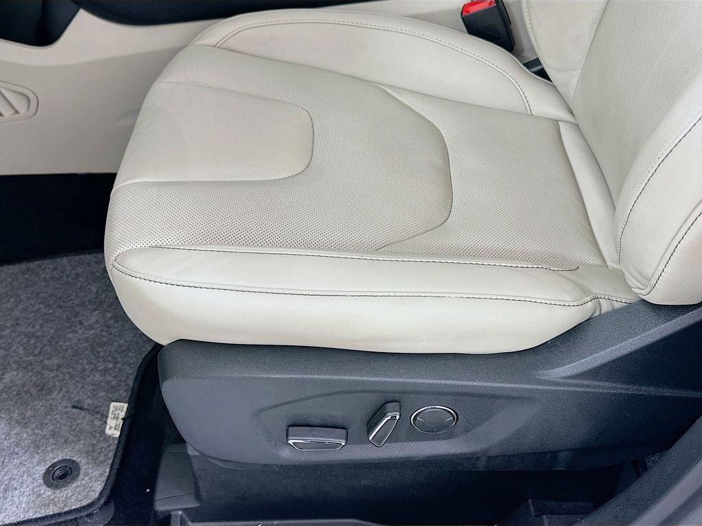 used 2019 Ford Edge car, priced at $18,997