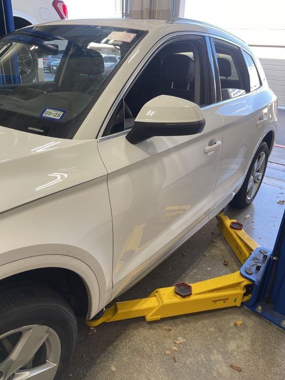 used 2018 Audi Q5 car, priced at $18,106