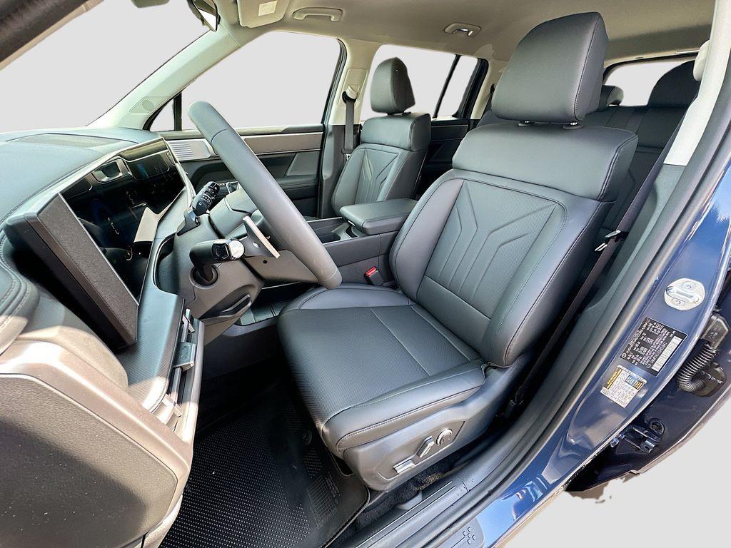 new 2025 Hyundai SANTA FE HEV car, priced at $40,014