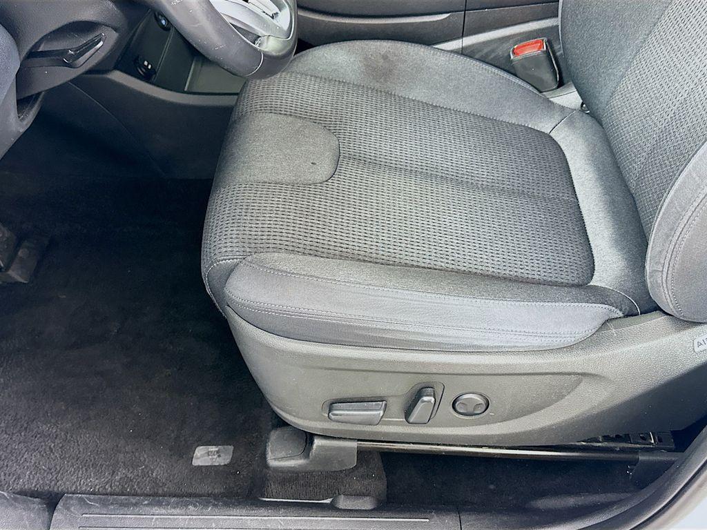 used 2023 Hyundai Santa Fe car, priced at $22,422
