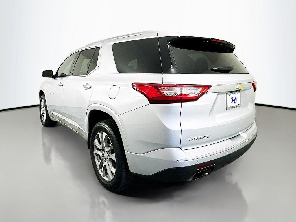 used 2020 Chevrolet Traverse car, priced at $23,999