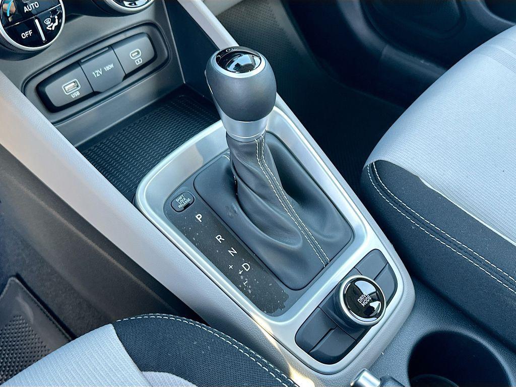 new 2025 Hyundai Venue car, priced at $24,165