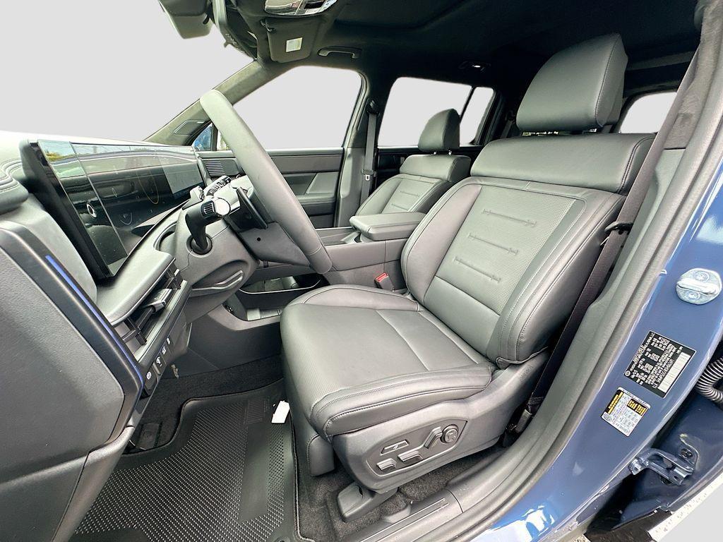 new 2025 Hyundai SANTA FE HEV car, priced at $52,135