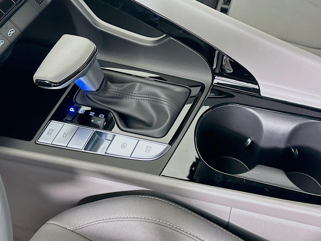new 2025 Hyundai ELANTRA HEV car, priced at $27,830