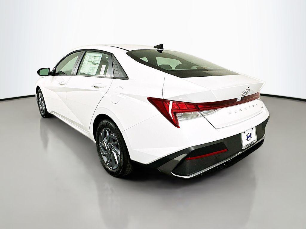new 2025 Hyundai ELANTRA HEV car, priced at $27,830