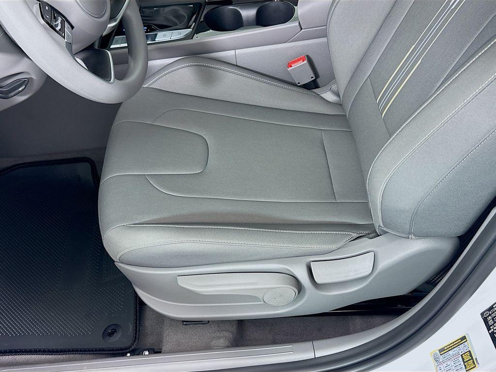 new 2025 Hyundai ELANTRA HEV car, priced at $27,830