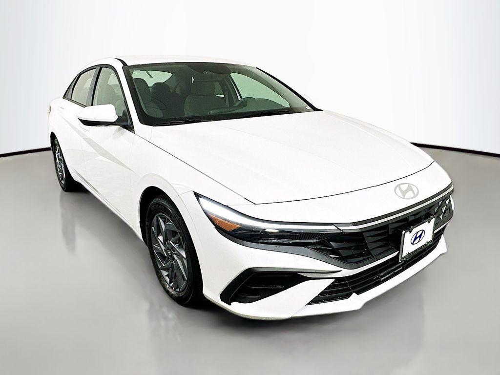 new 2025 Hyundai ELANTRA HEV car, priced at $27,830