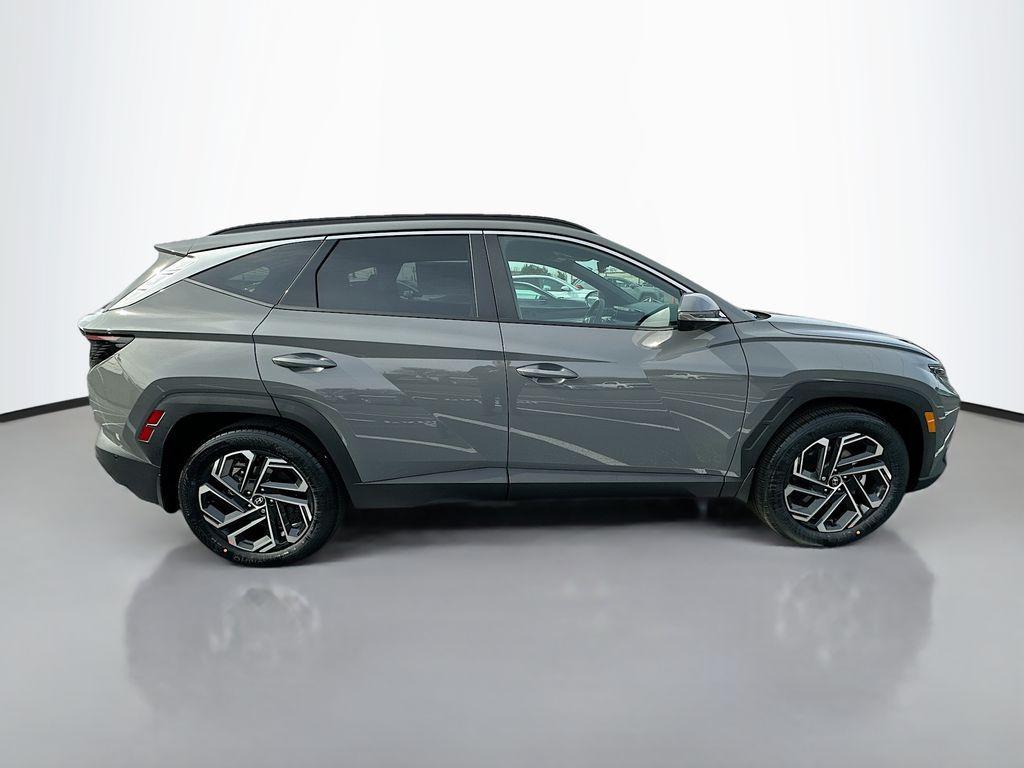 new 2025 Hyundai Tucson car, priced at $40,730