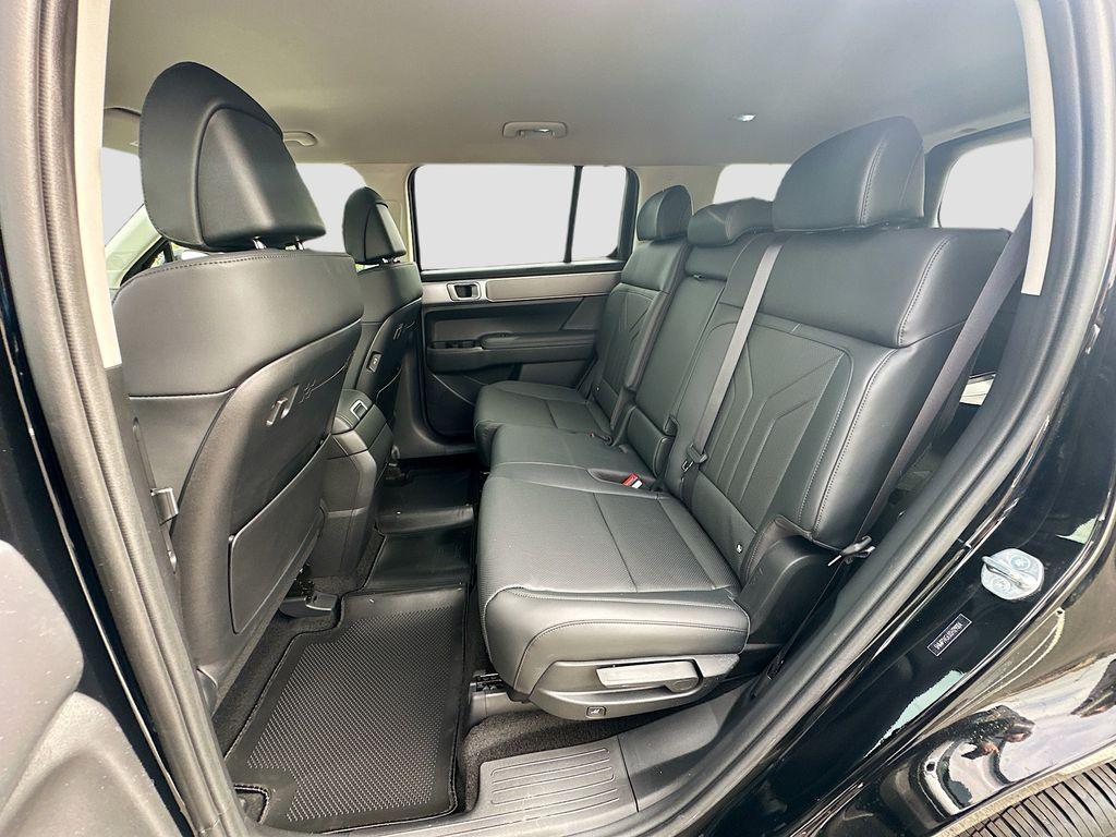 new 2025 Hyundai Santa Fe car, priced at $39,184